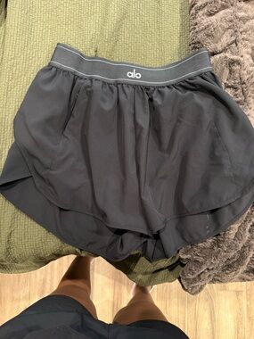 ALO Yoga Black Layered Athletic Shorts with Logo Waistband